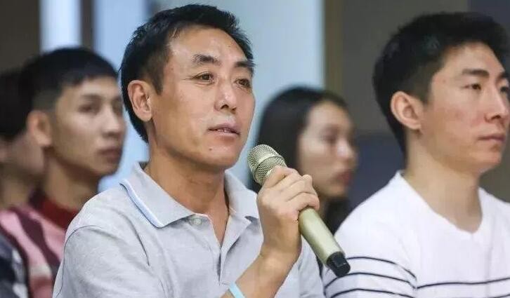 “六问楼市：房价涨幅创79个月新高 限购限贷能比较有效吗？”