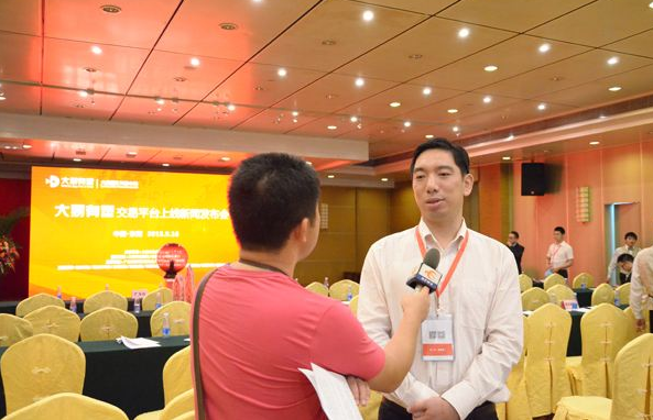 “网络巨头抢占社区团购，但供应商为啥不愿供货了？”