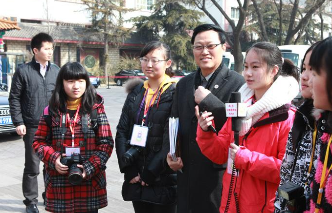 “萝莉变大妈，我们工人有话说”