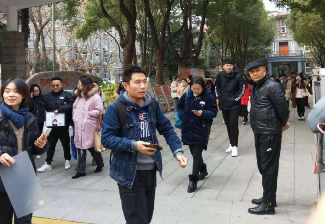 “占领封面！中国多名科学家在《细胞》杂志1期发表4篇论文”