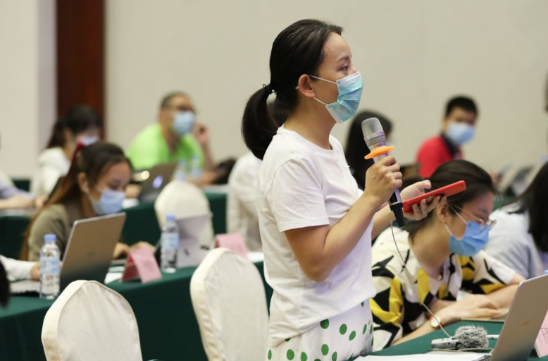 “王宏斌答澎湃信息：南街村要要点抓好三种“粮食””